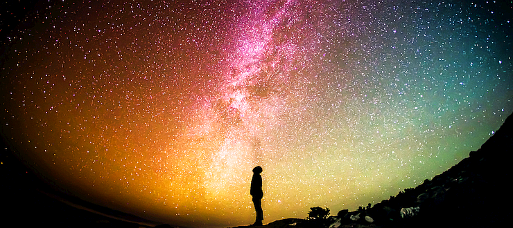 Data Centers IN SPAAACE | Discord GDPR Fine | AWS Fires Dead Wood